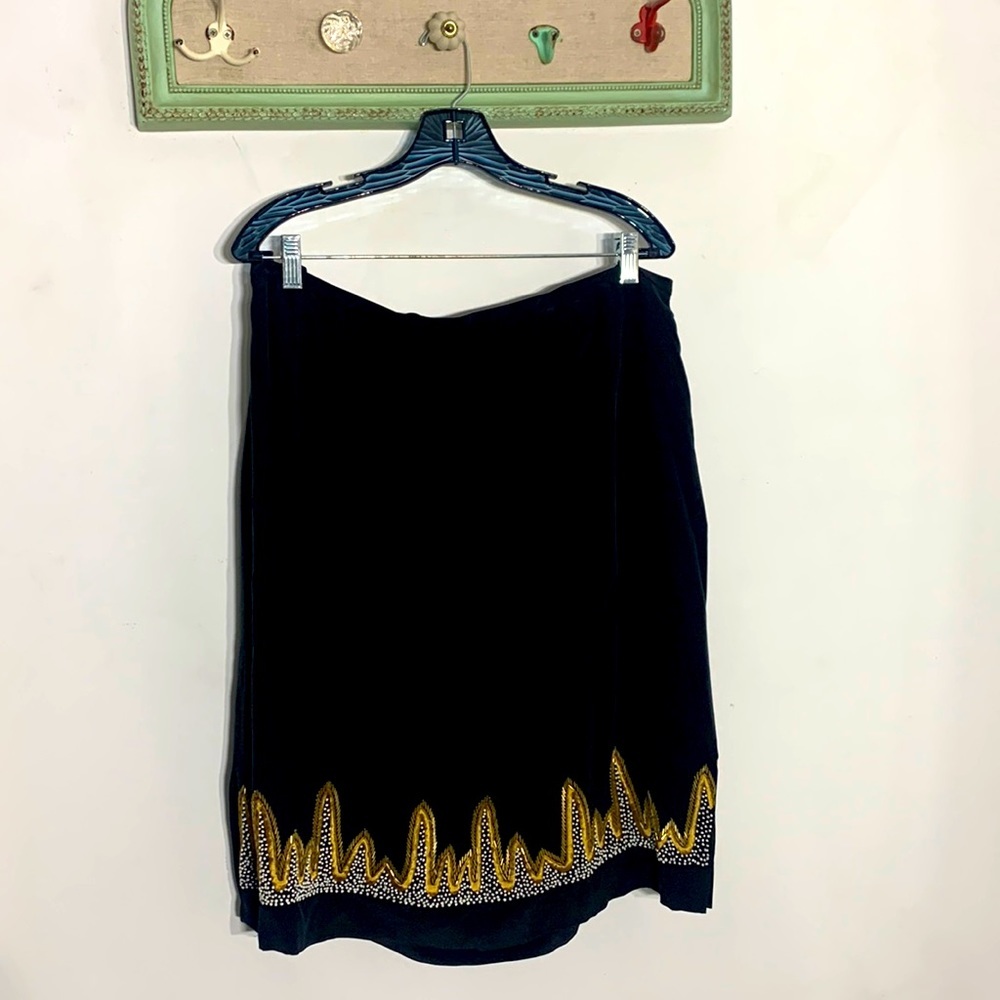 Vintage Diane Von Furstenberg silk assets black bead pearl plus size 2X skirt